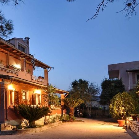 Kloudas Apartments Pótamosz Kültér fotó