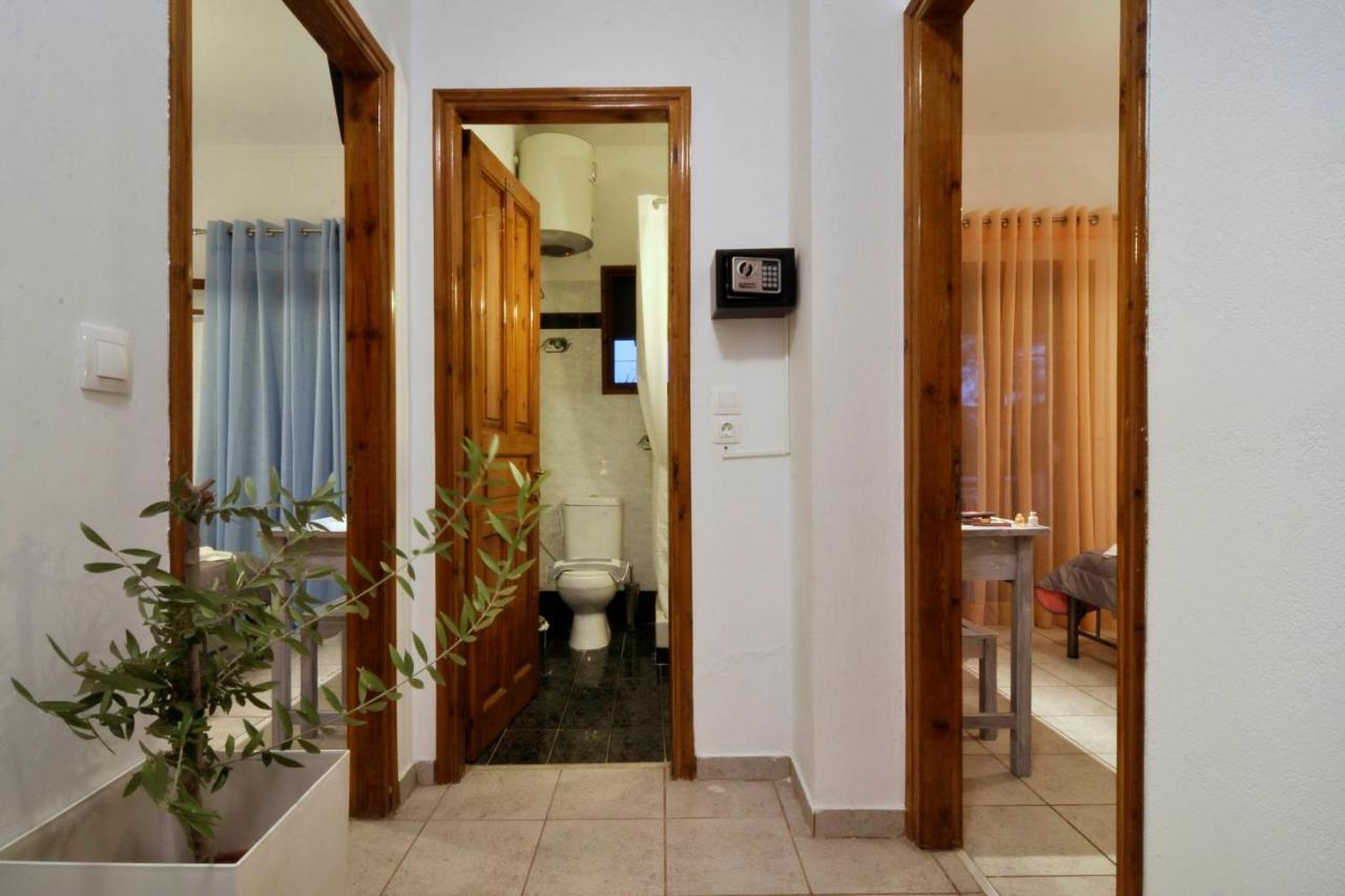 Kloudas Apartments Pótamosz Kültér fotó