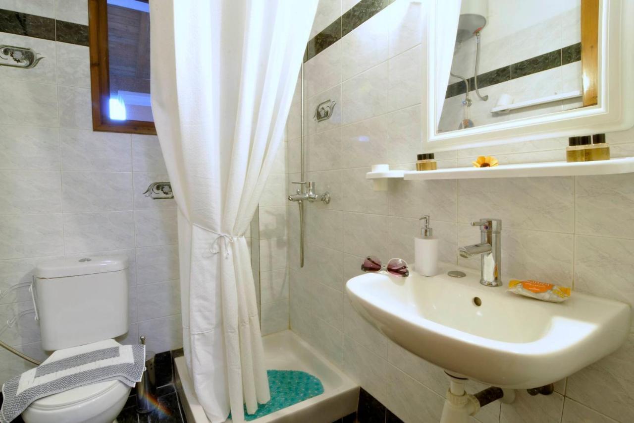Kloudas Apartments Pótamosz Kültér fotó