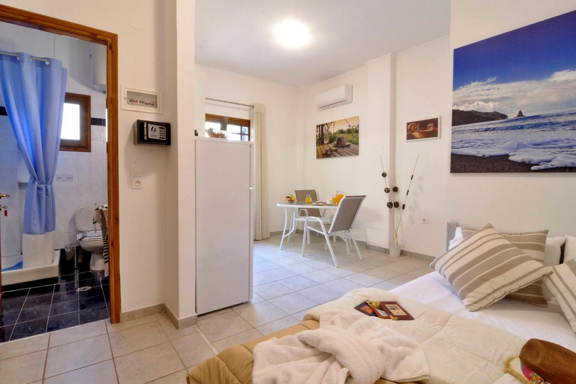 Kloudas Apartments Pótamosz Szoba fotó
